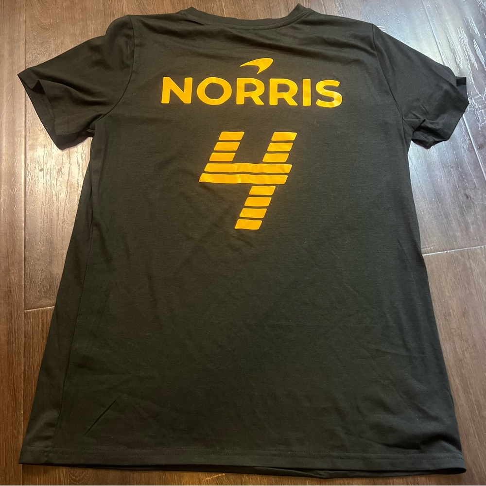 McLaren Tee Racing Team F1
Formula One Lando Norris Men Large Shirt WDC 2025 - Picture 5 of 8